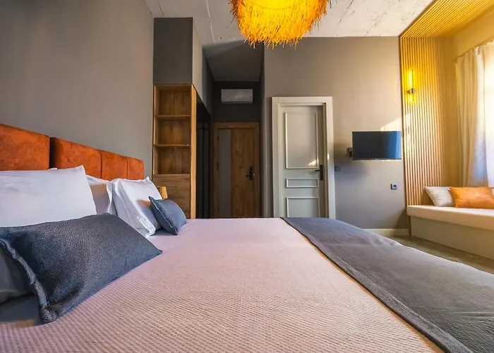 Lab Hotel *
